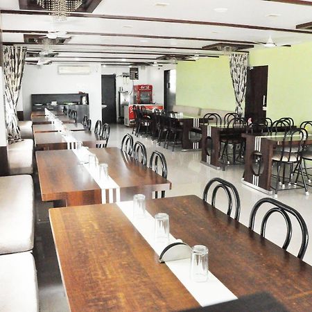 Hotel Sahara Aurangábád Kültér fotó